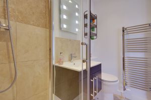 En-Suite- click for photo gallery